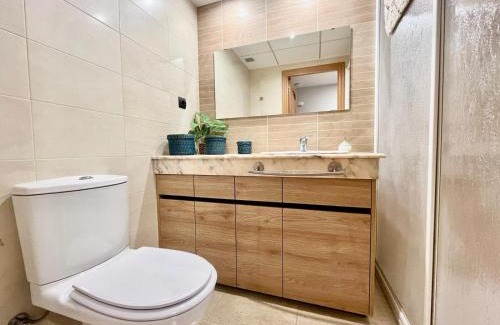 Sant Carles de la Rapita Apartamento | Precioso Atico terraza solarium cocina de verano y piscina cerca de las playas