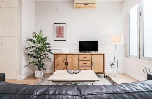 San Julian Apartamento | Precioso estudio en San Julián Sevilla, AC WiFi Hiniesta estudio