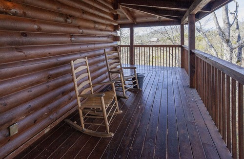 Sevierville Cabina | Precious Memories by Heritage Cabin Rentals