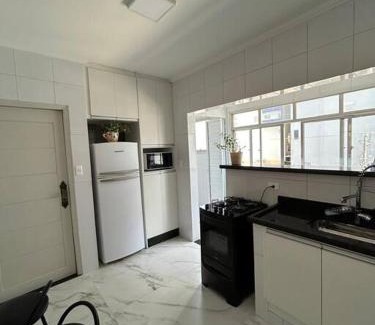 Boqueirao Apartamento | PREDIO FRENTE PRA PRAIA, COM VISTA LATERAL MAR, Apto 202
