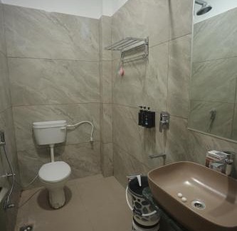 Bhander Hotel | Prem Sadan, Pandokhar Sarkar Dham