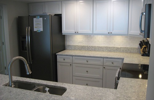 Briarcliffe Acres Condominio | Premier-2BR / 2BA-Southern View-High End Remodel-Lavish Kitchen & Baths + Locker!