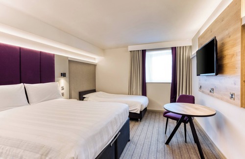 Cathedral Quarter Hotel | Premier Inn Belfast City Cathedral Quarter