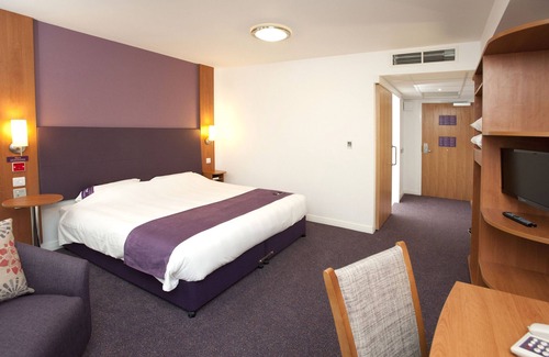 Londonderry Hotel | Premier Inn Derry / Londonderry