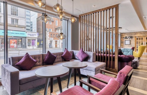 Addison Hotel | Premier Inn London Hammersmith - Shepherds Bush Road