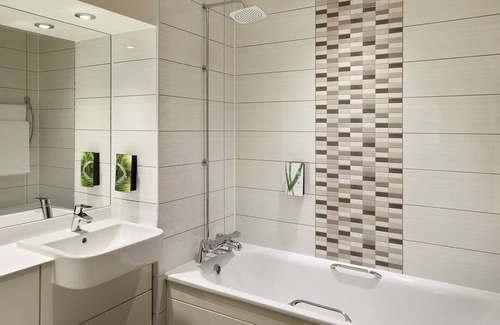 Stroud Hotel | Premier Inn Stroud