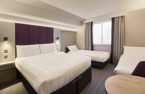 Five Oak Green Hotel | Premier Inn Tonbridge North