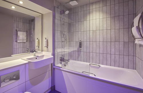 Five Oak Green Hotel | Premier Inn Tonbridge North