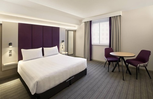 Five Oak Green Hotel | Premier Inn Tonbridge North