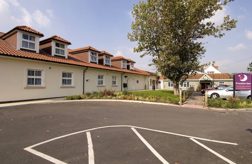 Lympsham Hotel | Premier Inn Weston-Super-Mare - Lympsham