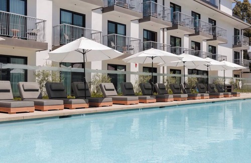 Inglewood Casa | Premier King Spectacle with Terrace, The Lüm Hotel, Steps from SoFi Stadium