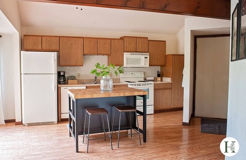 Osage Beach Villa | Premier Location! Villa in Tree Tops of Holiday Shores with boat slip!
