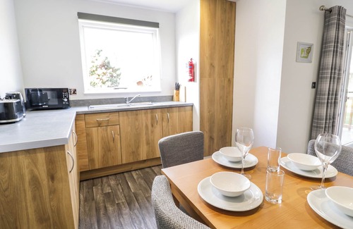 Meliden Cabaña | PREMIER LODGE 72, pet friendly, character holiday cottage in Dyserth