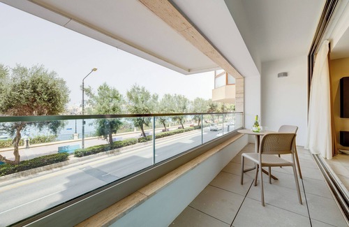Tower Road Apartamento | Premier Seafront Living: Ultra-luxury in Sliema