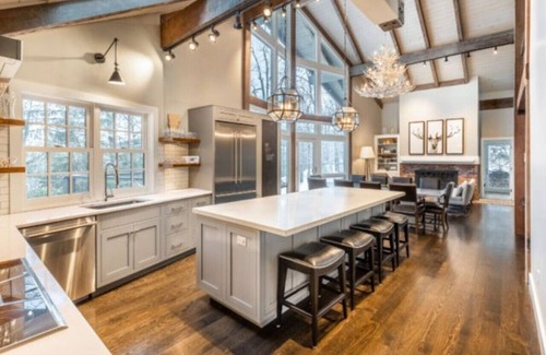 Stratton Mountain Casa | Premier Stratton Mountain Resort Location Flowing Springs