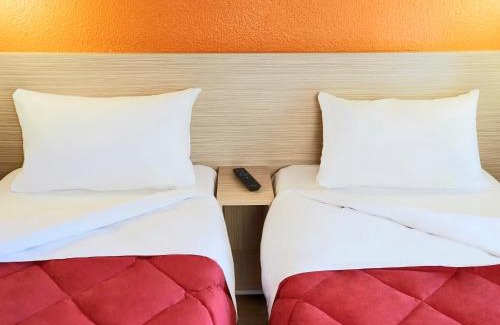 Saint-Jean-de-Vedas Hotel | Premiere Classe Montpellier Ouest - St Jean De Vedas