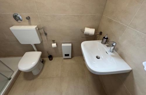 Hamm Apartamento | Premium 2 Zimmer 4 Bett Apartment, SmartTV , Terrasse