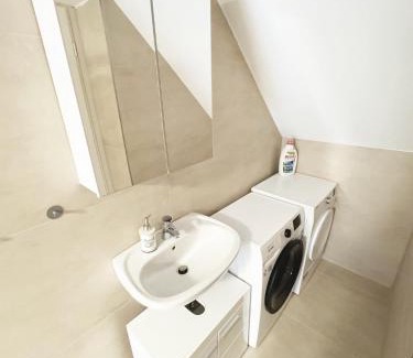 Hamm Apartamento | Premium 4 Bett Appartment ,WIFI, Waipu TV, Waschmaschine, Trockner, Küche in Hamm