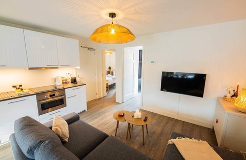 Stratum Apartamento | Premium 70m2 Two-Bedroom Apartment - SD23H