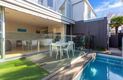 Freemans Bay Casa | Premium Abode with Plunge Pool steps to Ponsonby