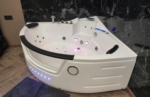 Klaipeda Apartamento | Premium Bubble Jacuzzi Apartment