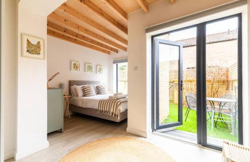 Upper Town Casa | Premium Central House w Parking - Walk Everywhere