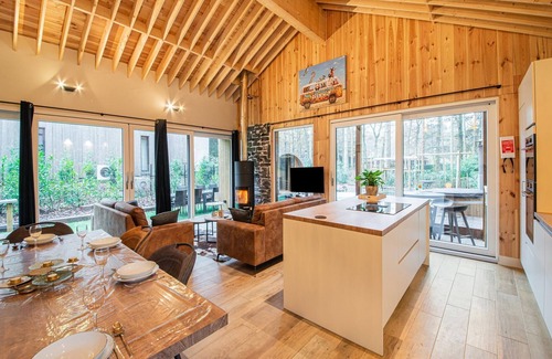 Biron Chalet De Esquí | Chalet con bañera de hidromasaje, sauna de barril y piscina