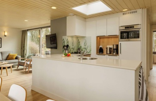 Zeewolde Casa | Premium Cottage by Interhome