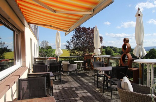 Hallwangen Apartamento | Premium double room with shower and WC, approx. 20 sqm