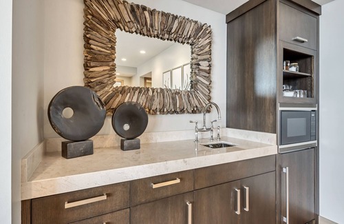 Deer Valley Casa | Premium Five Bedroom Suite 5 Apartment Hotel by Redawning