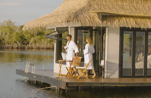 Key Largo Alquiler De Eote | Premium Floating Bungalow by Stay Ombi