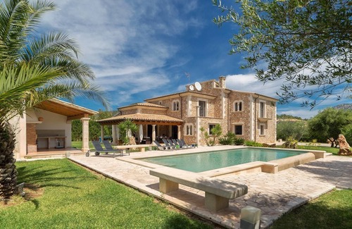 Crestatx Villa | CHALET PISCINA PRIVADA GRANDE WIFFI cobertura CASA y PISCINA VISTAS MONTAÑA