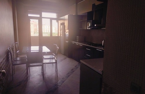 Yasamal Cama Y Desayuno | Premium Master Bedroom with AC, Attached Balcony & Bath,WiFi in Center Baku