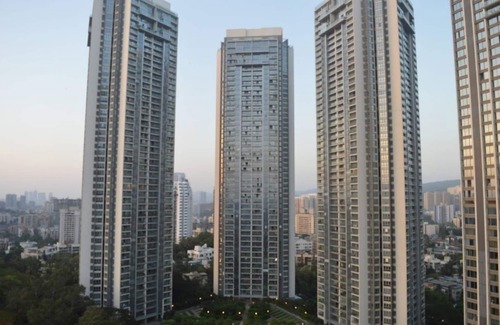 Malad East Casa | Pool View Premium en Esquire - Oberoi Garden City