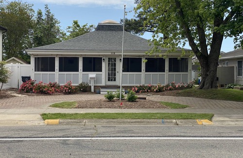Country Club Estates Casa | Premium Quality Cottage "In-Town" Rehoboth, 3 Bedrooms each w/Full Bath!