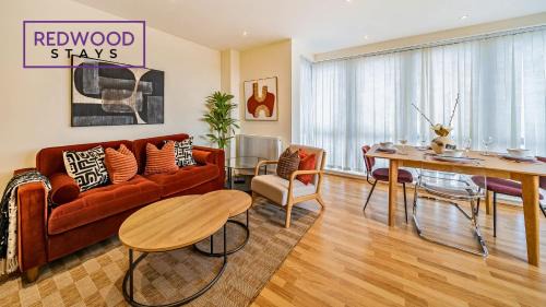 Basingstoke Casa | PREMIUM SERVICED APARTMENT IN BASINGSTOKE TOWN CENTRE WITH FREE PARKING, FREE WiFi AND NETFLIX, PERFECT FOR BUSINESS STAYS, FAMILIES, RELOCATIONS, EXTENDED STAYS, AND EMERGENCY ACCOMMODATION by REDWOOD STAYS