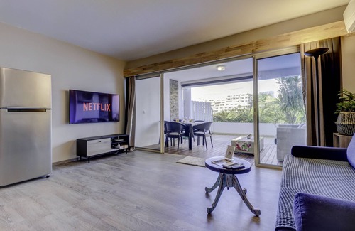 Faaa Apartamento | Premium Studio, Nearby Airport, Fast Wifi & Pool