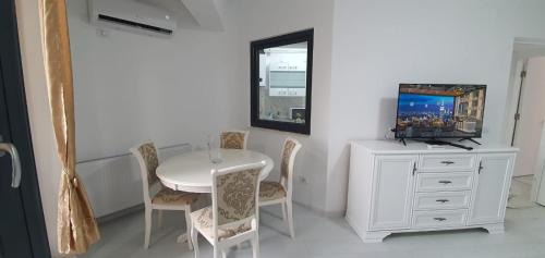 Constanta Apartamento | Premium Suite ApartHotel Solid Residence Mamaia the Barrels