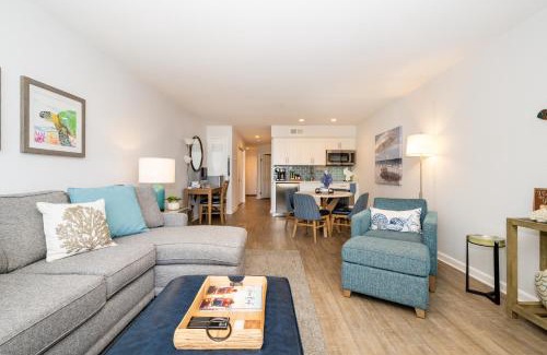 Rio del Mar Apartamento | Premium Villa - Ocean View - SEASCAPE - Heated 80 Degree Pools - Relaxing Fireplace - Ground Level
