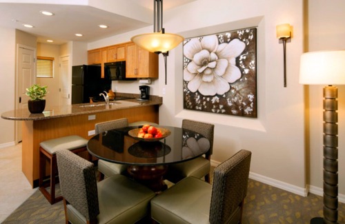 North Scottsdale Villa | Escápese a Sunny Scottsdale para practicar golf, entrenamientos de primavera o simplemente relajarse en la piscina