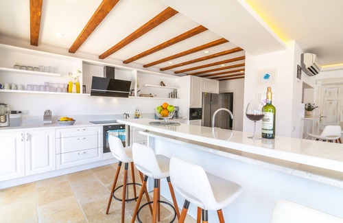 Kalkan Villa | EXCLUSIVO Villa Yar Jacuzzi y piscina privada Impresionantes vistas al mar Capacidad 12