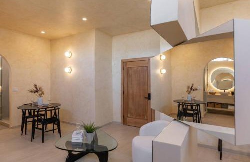 Ulbrich Apartamento | Presidential Studio with Gated Parking at Casas Sanblu