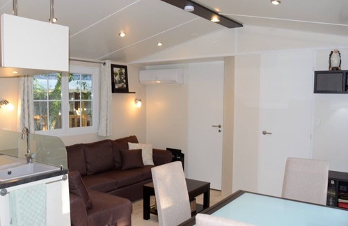 Saint-Privat-de-Champclos Cabaña | Casa de prestigio en una zona natural A04