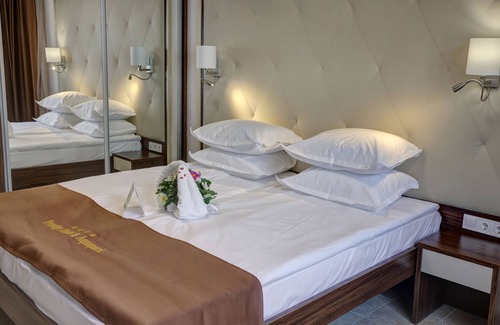 Golden Sands Hotel | Prestige Hotel and Aquapark