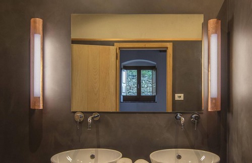 Bucine Complejo | Suite-Lujoso-Baño con ducha-Vista al Jardín-Two Bedroom