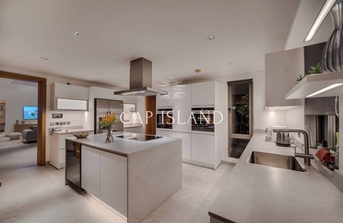 Grand River South East Casa | Prestigious 4-bedroom en-suite villa on the Golf d'Anahita