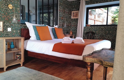 Abrest Cama Y Desayuno | Prestigious gite with panoramic view in Vichy for a romantic stay in Auvergne