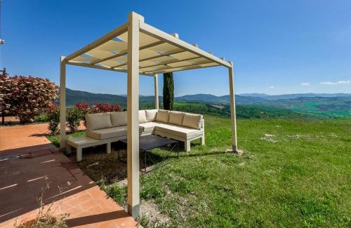 Volterra Apartamento | Prestigious Home - Pool, Gazebo, and Stellar Views