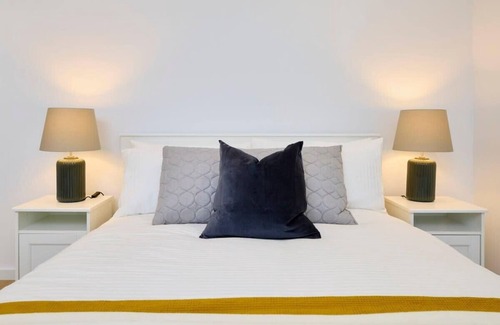 Preston Casa | 5 Bedroom/5 Bathroom Townhouse with Aircon