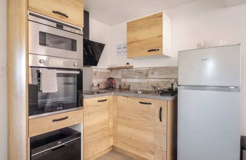 Chateauneuf-les-Martigues Casa | Pretty little house close to the Côte Bleue, in a quiet location with small private garden.